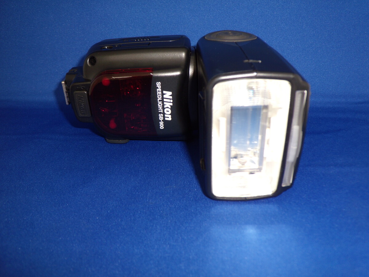 SB-900 スピードライト