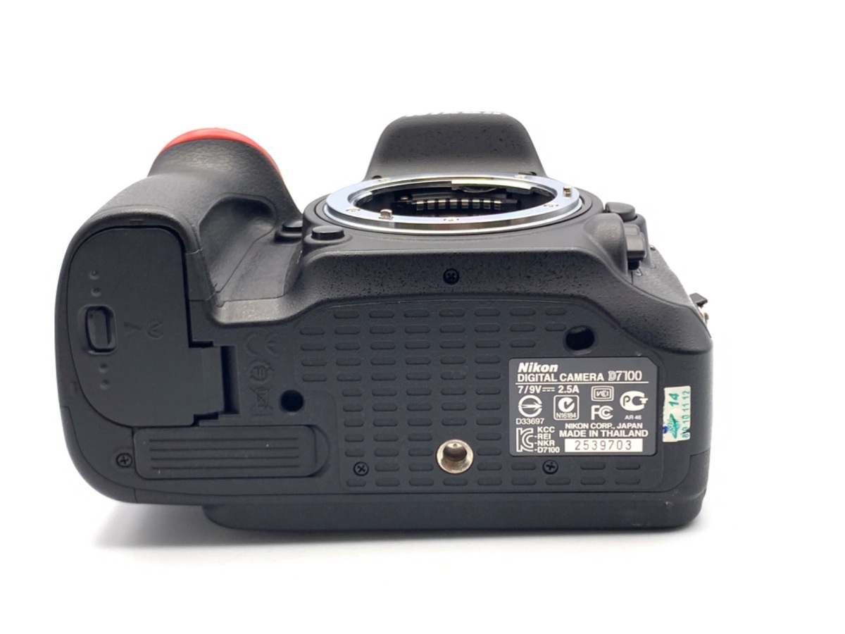 ニコン　Nikon　D7100　ボディ　バッテリー有　【中古】 D7000 ニコン デジタル一眼 Nikon D7100 ボディ 中古 新品SDカード