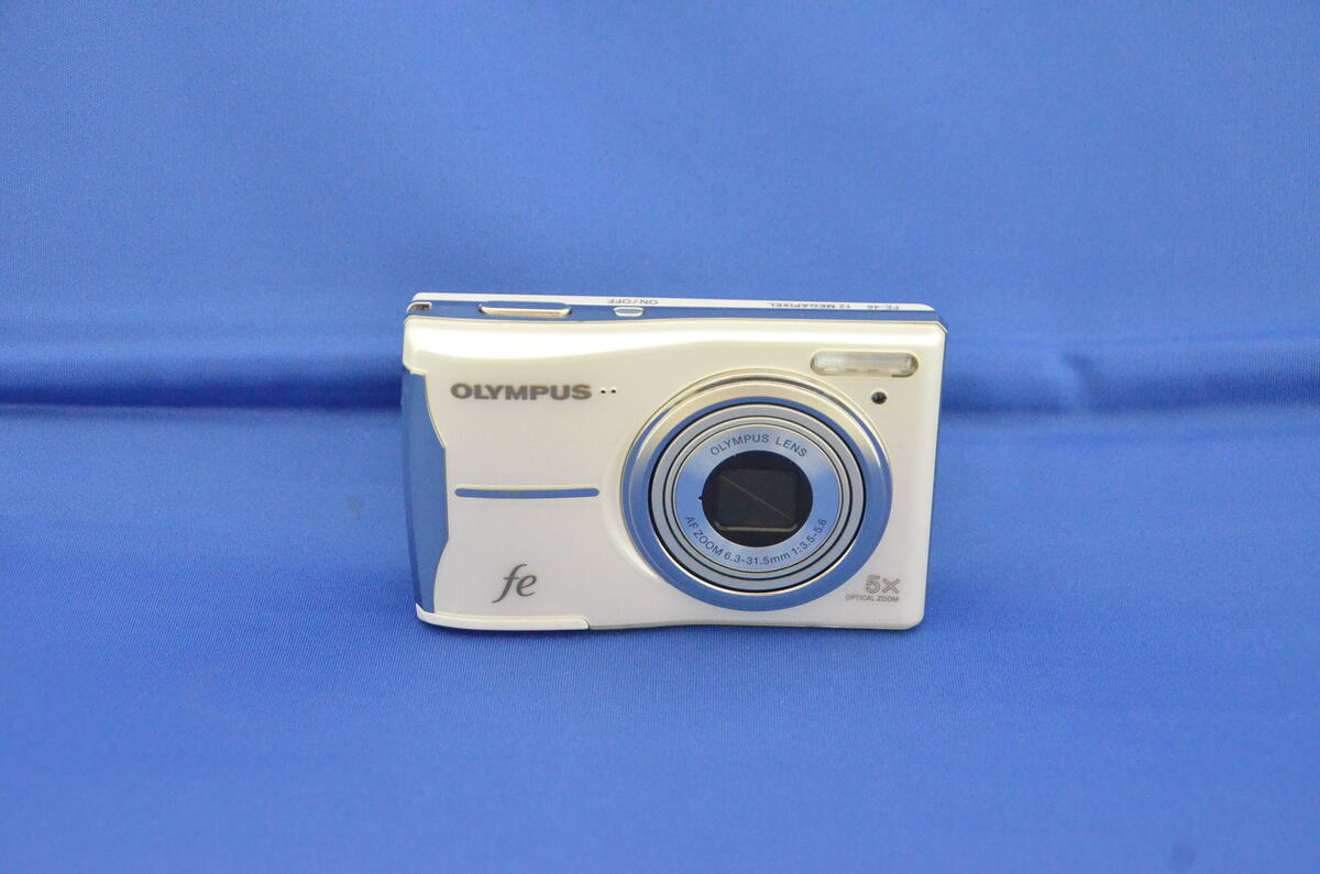 OLYMPUS FE コンパクトデジタルカメラ 水色 OLYMPUS FE コンパクト