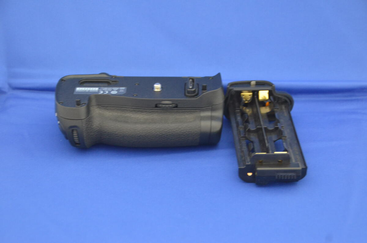 中古】ニコン マルチパワーバッテリーパック MB-D17 在庫一覧｜カメラ