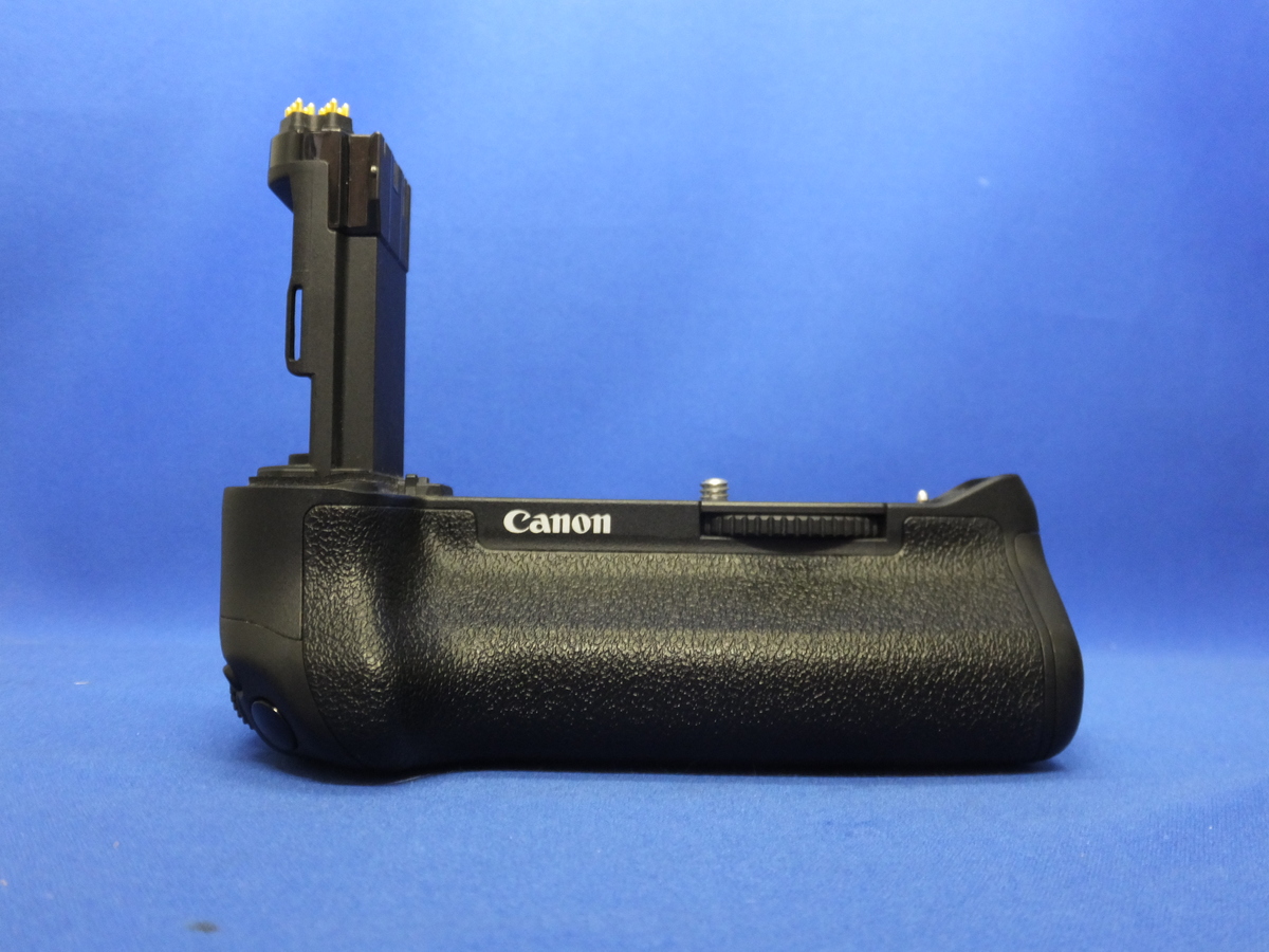 Canon バッテリーグリップ BG-E16(中古品) 中古：B(並品)】キヤノン バッテリーグリップ BG-E16 | 2484360049479