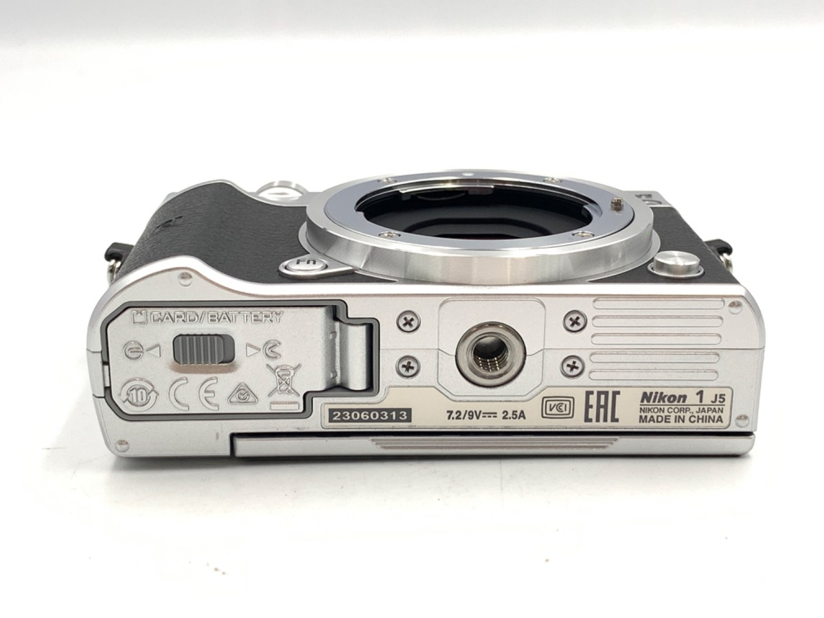 良品 ニコン Nikon1 J5 ボディ シルバー 2081万画素 ミラーレス一眼