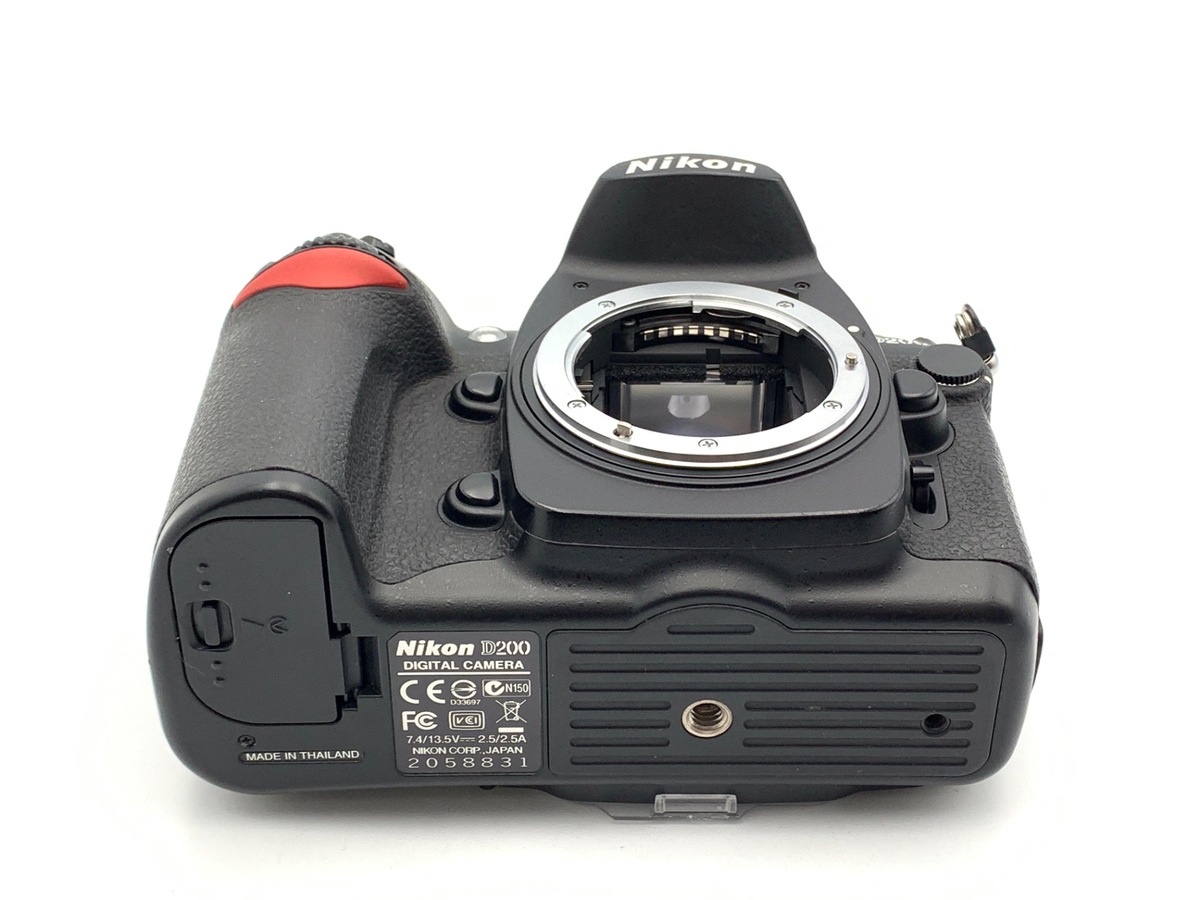 Nikon(ニコン) ⁄ デジタル一眼カメラ D200 ボディ NIKON D200 ボディ 