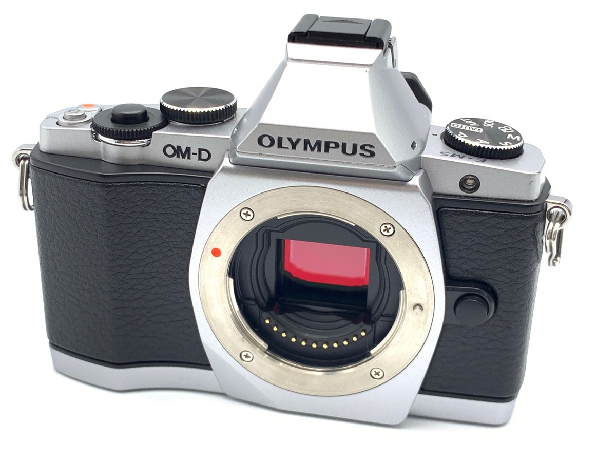 �I�����p�X OM-D E-M5 �{�f�B �V���o�[