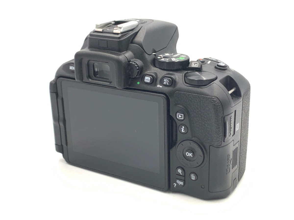 �j�R�� D5600 �{�f�B