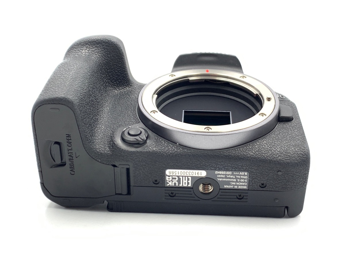 EOS R10 �{�f�B