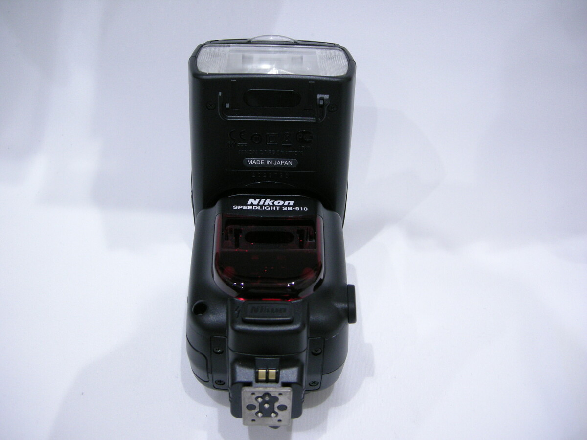 SB-910 スピードライト